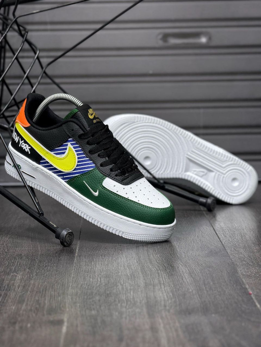 Shoes Nike Air Force 1 React Sail Barely Volt