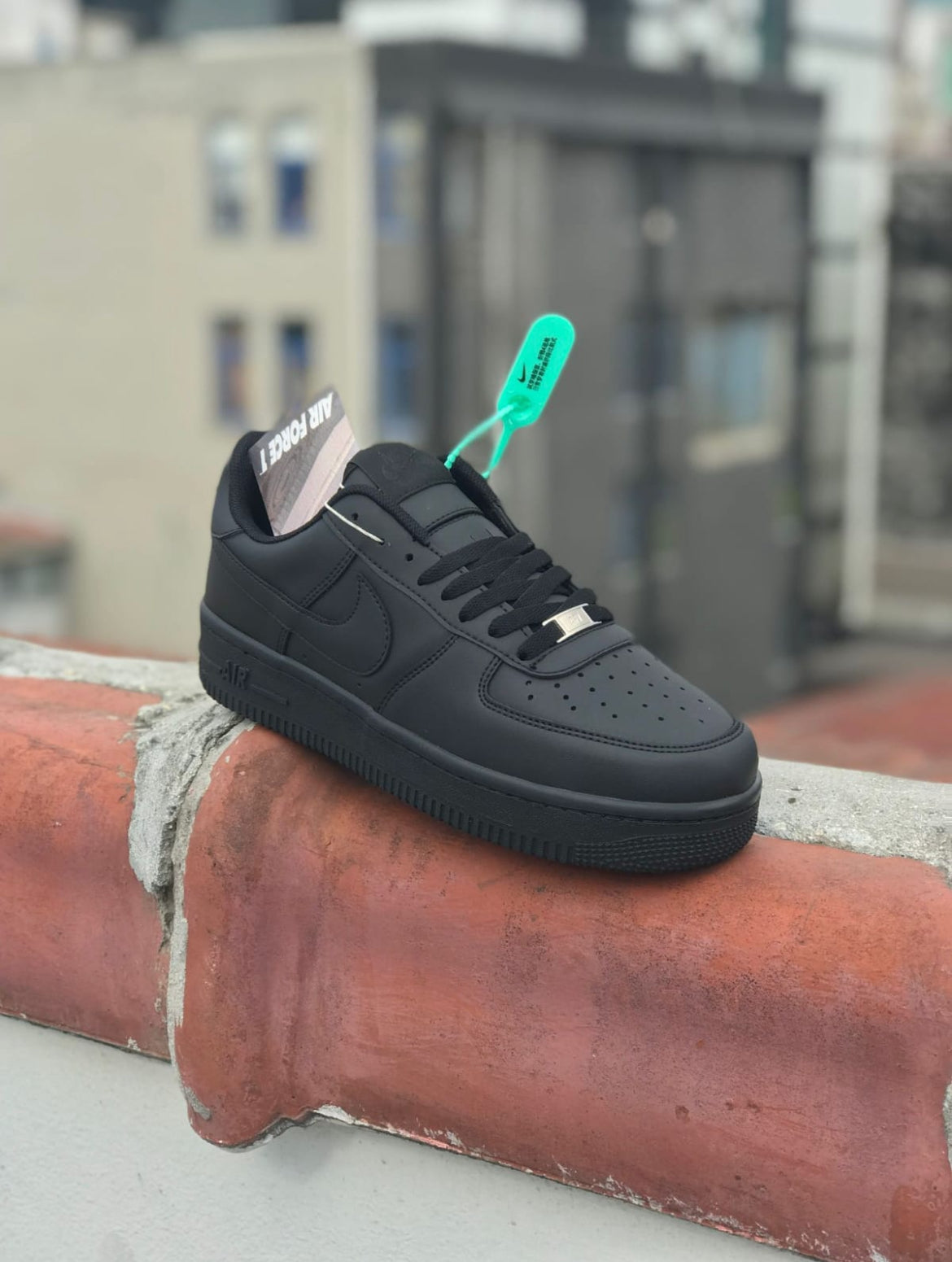 Nike Air Force black & white