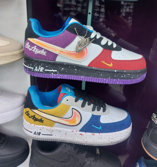 Nike Air Force 1 '09 LV8