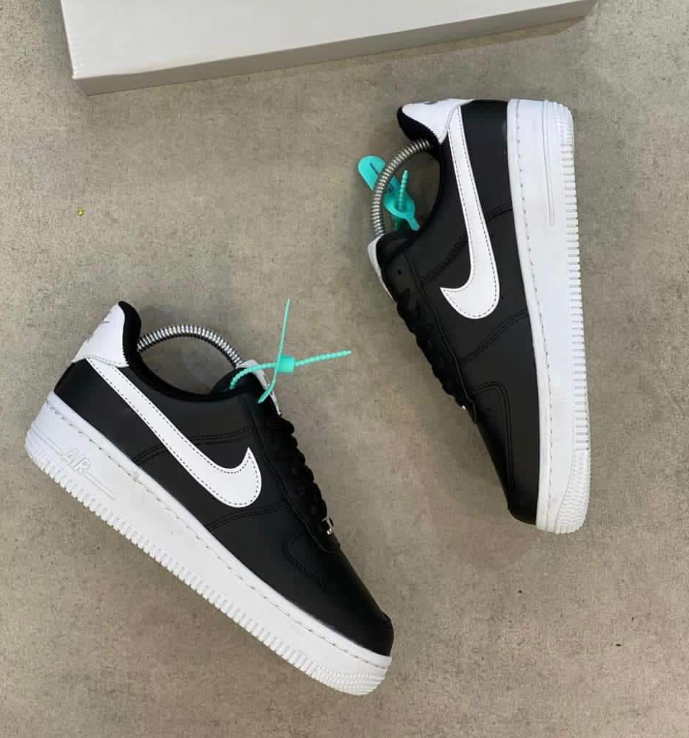 Nike Air Force 1 '07 black/white mens sneakers