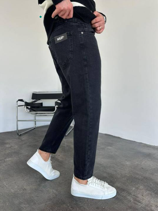 Mom-fit jeans for mens